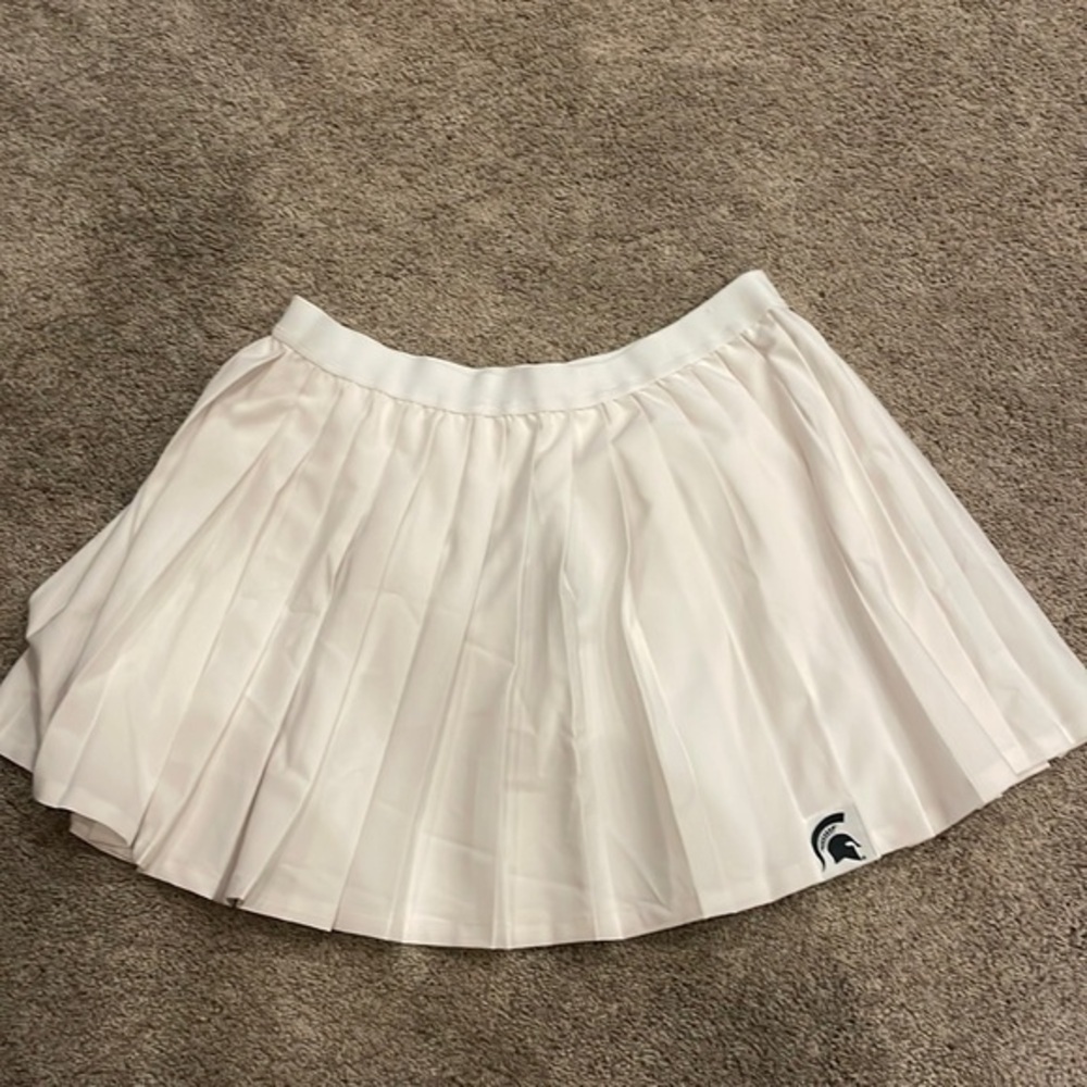 Michigan State pleated skirt in white, NWT, size medium